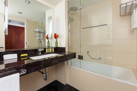 Guest Bathroom - Bathtub