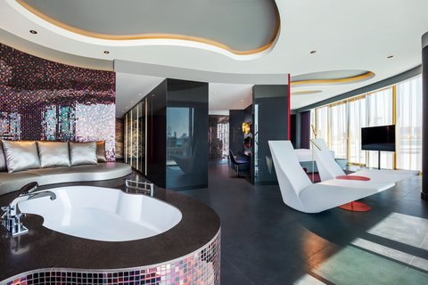 WOW Suite Bathroom