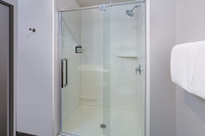 avid Hotels Austin – Tech Ridge
