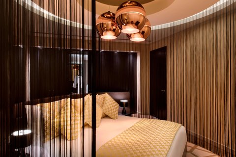 Suite W