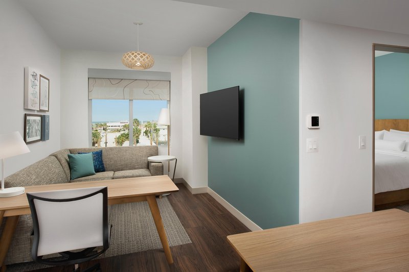 King One-Bedroom Suite
