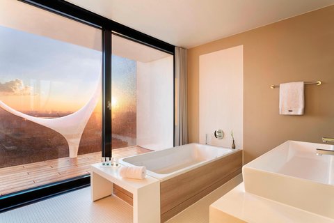 Owner Suite - Guest Bathroom - Tub