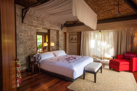 Villa en la playa con piscina