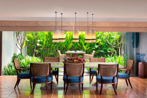 Dining Room of The Ritz-Carlton Oceanfront Villa