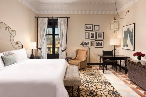 Executive Suite - Bedroom