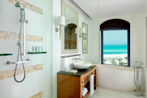 Premium Sea View Room - Bathroom