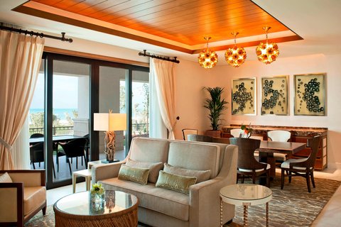 Majestic Suite - Living Room