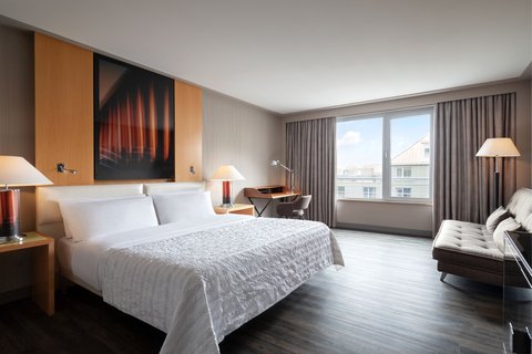 Executive King Guestroom