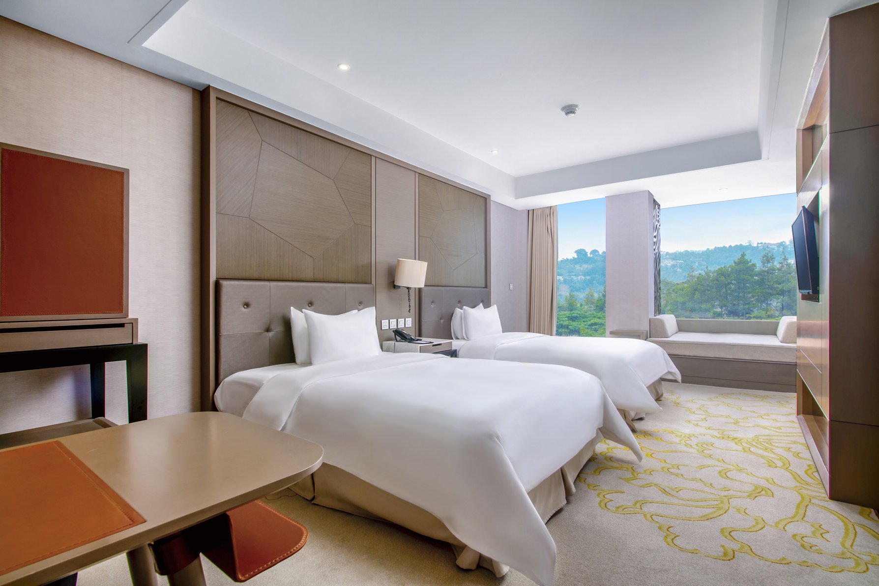 InterContinental BANDUNG DAGO PAKAR Room Type - 2 Twin Premium High Floor Golf View