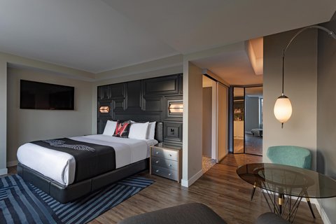 King Wonderful Guest Room