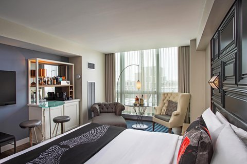 King Spectacular Guest Room