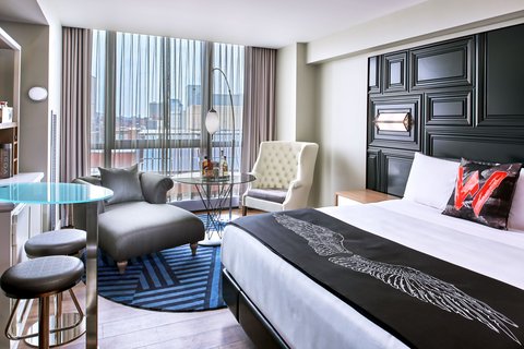 King Spectacular Guest Room
