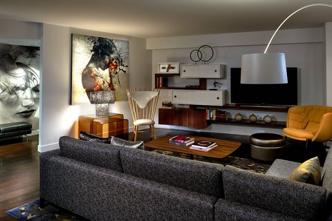 Extreme WOW Suite Living Area