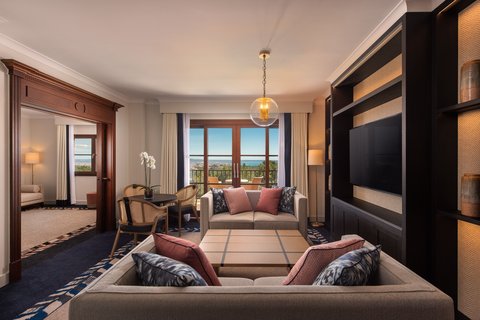 Sala de estar de la suite Deluxe