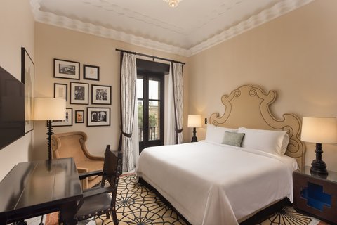 King Deluxe Guest Room