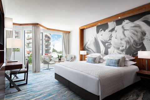 Deluxe Guest Room - City View