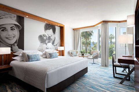 Deluxe Guest Room - Garden View
