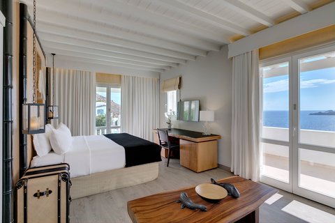 Family Sea View Suite Room