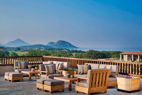 Lobby Terrace