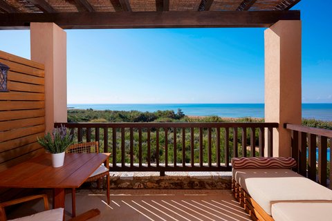 Premium Deluxe Sea View Guest Room