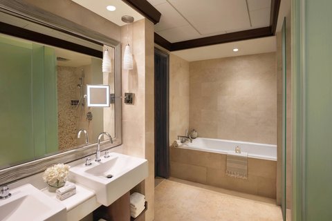 Baño de la suite Junior - Bañera
