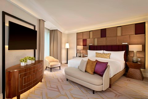 Deluxe Suite - Bedroom