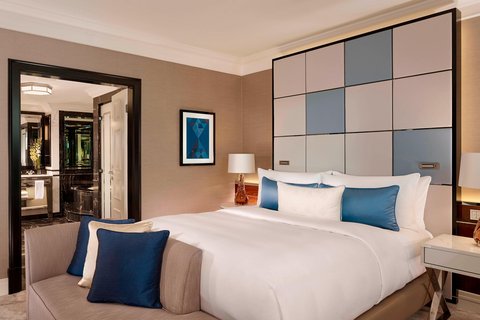 Carlton Club Suite - Bedroom