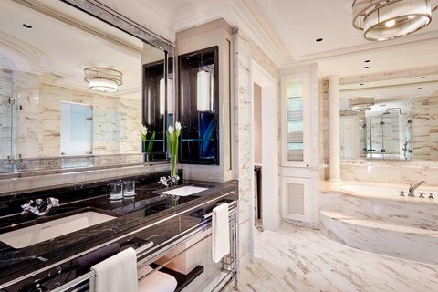 The Ritz-Carlton Suite - Bathroom