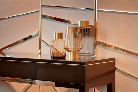 The Ritz-Carlton Suite