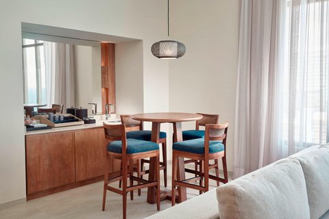 Grand Ocean Front Suite - Mini Bar