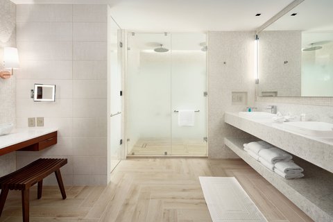 Presidential Suite - Bathroom