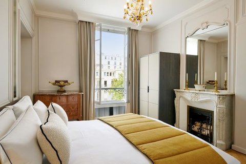 Guest photo