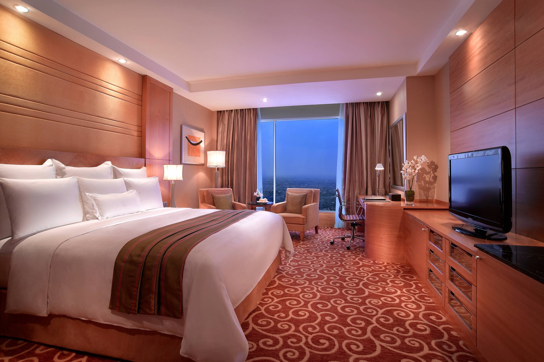 JW Marriott Hotel Medan Room Type - Executive King, Executive lounge access, Executive Guest room, 1 King, Panoramic City view JW Marriott Hotel Medan Room Type - Executive King, Executive lounge access, Executive Guest room, 1 King, Panoramic City view