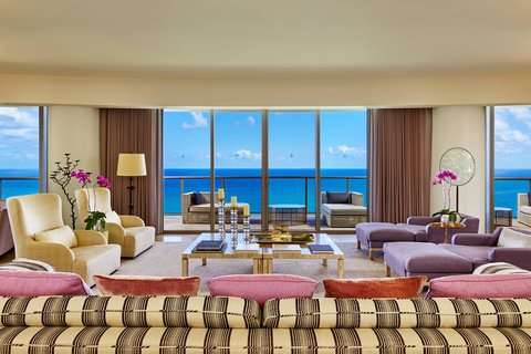 Presidential Suite - Living Room