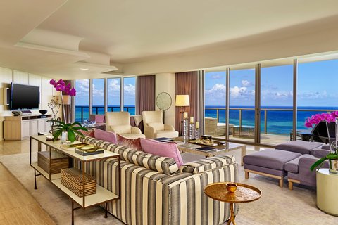 Presidential Suite - Living Room