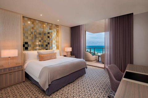 Atlantic Oceanfront Suite - Bedroom