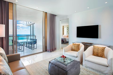 Sky Palace Suite - Master Bedroom