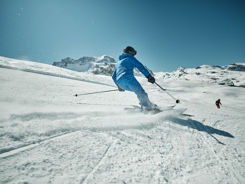 Hotel mountain guide Yann