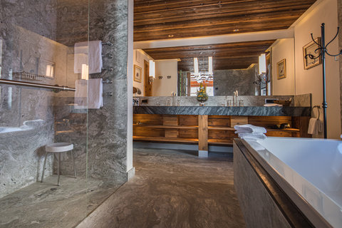 Suite Monte Rosa - bathroom