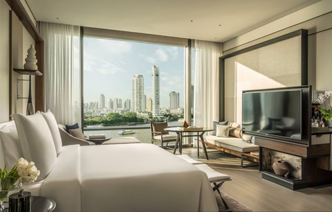 12. BPY Premier River View Room - King Bed