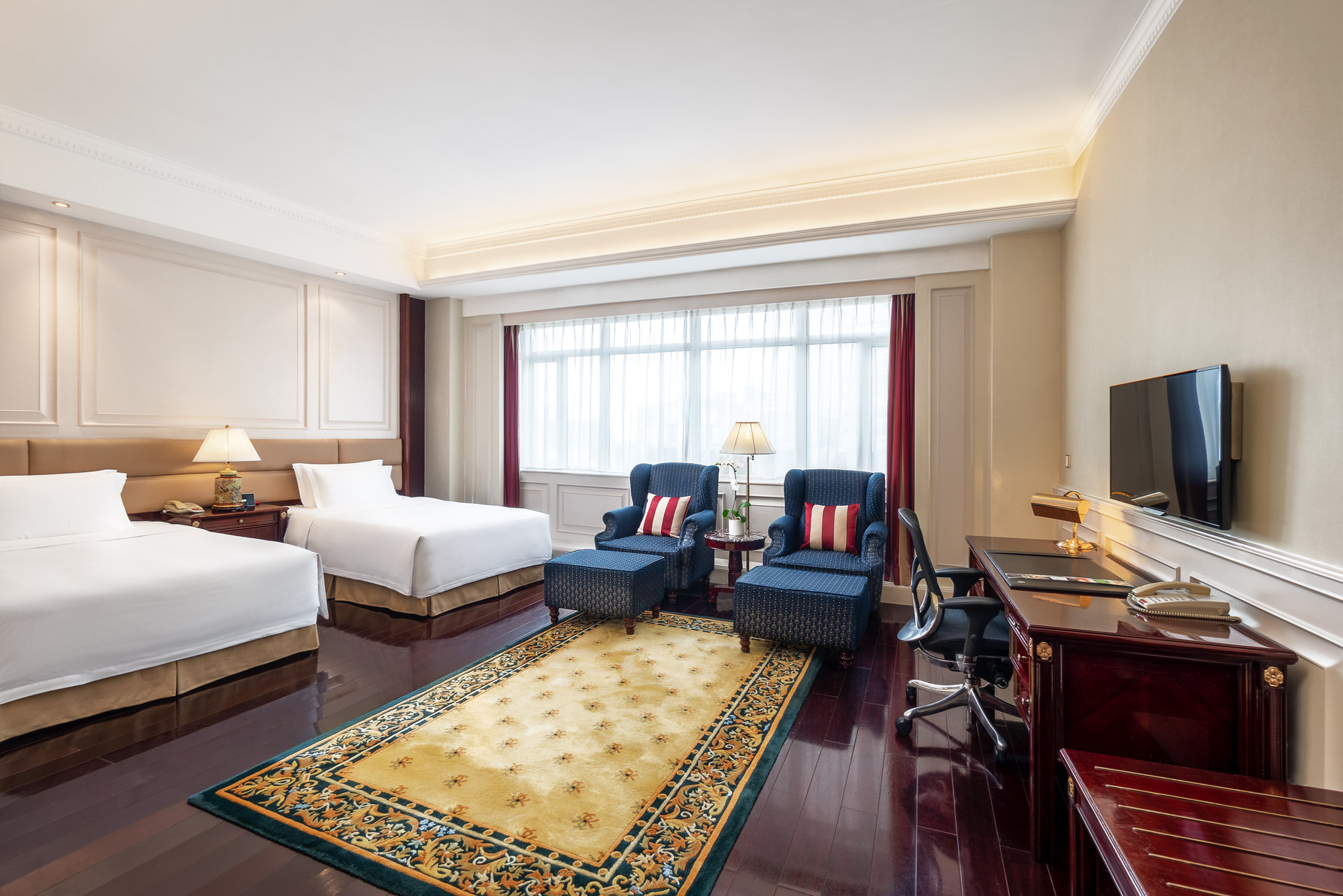 Crowne Plaza Hotel & Suites Landmark Shenzhen Room Type - 2 Twin Junior Suite Lounge Access Crowne Plaza Hotel & Suites Landmark Shenzhen Room Type - 2 Twin Junior Suite Lounge Access
