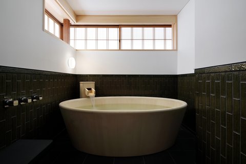 Kasuen Suite - Bathroom