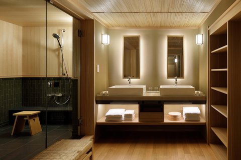 Kasuen Suite - Bathroom