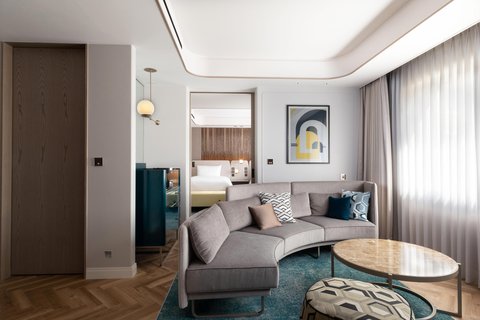 2 Bedroom Luxury Suite - Living Room
