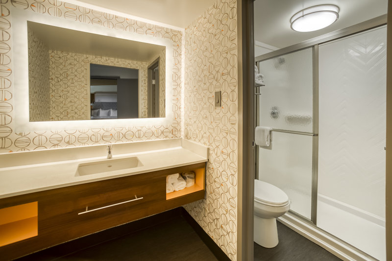 HOLIDAY INN DOWNTOWN HIST DIST