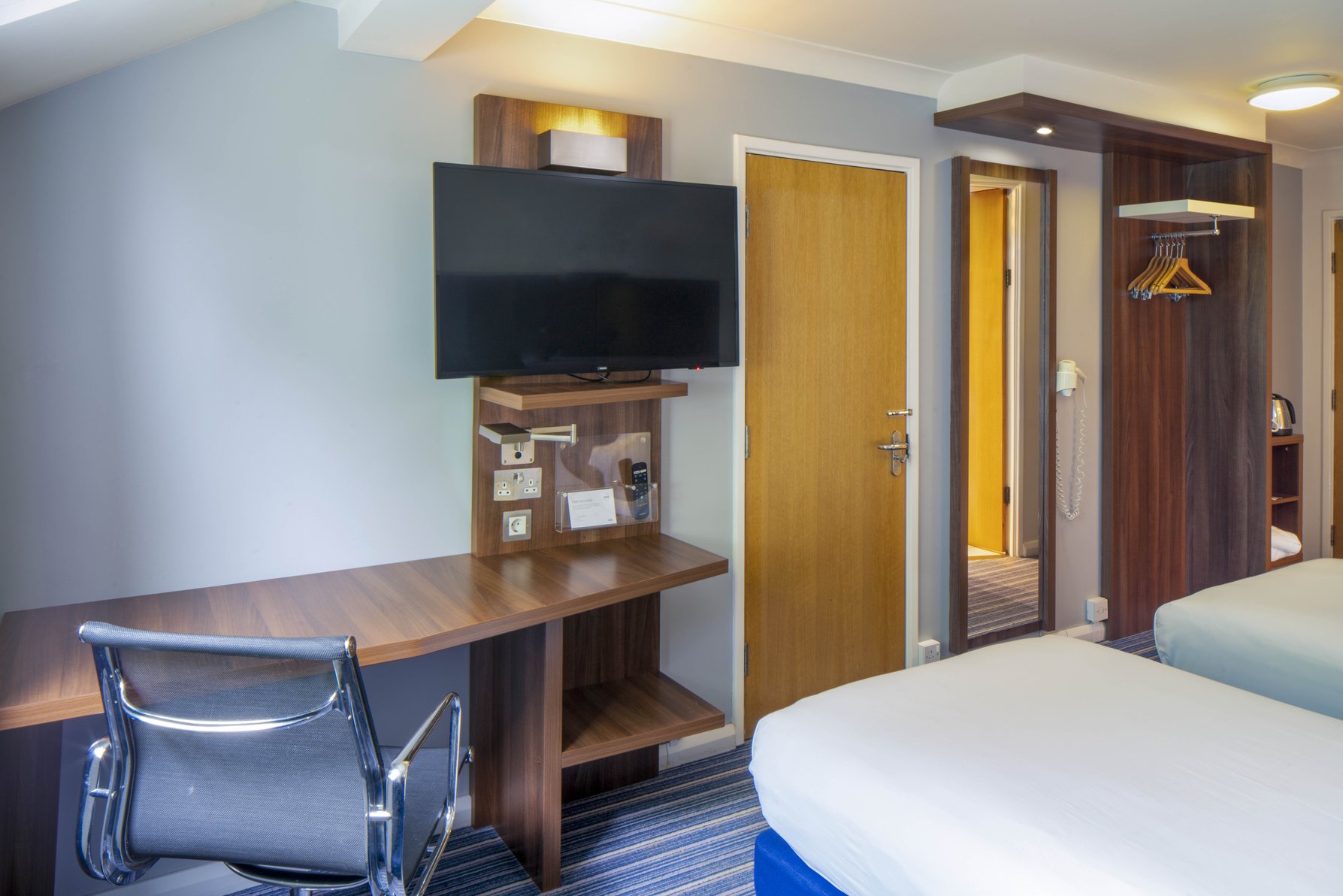 Holiday Inn Express York, an IHG Hotel Room Type - 2 Single Standard with Free Hot Breakfast