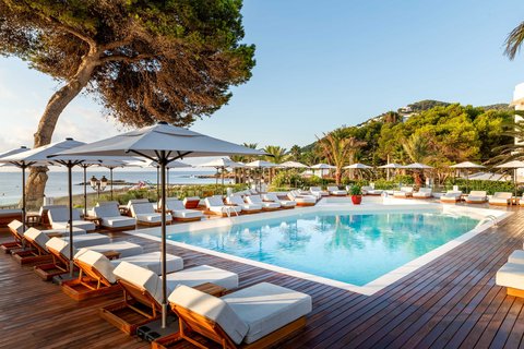 Pool deck