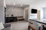 2 Queen Beds Studio Suite