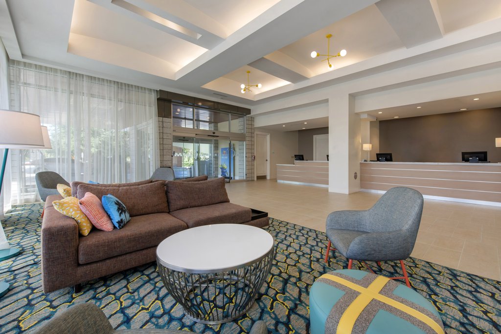 Meet up before your day in the Disney Parks in our inviting lobby