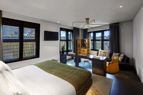 Studio Bank Suite